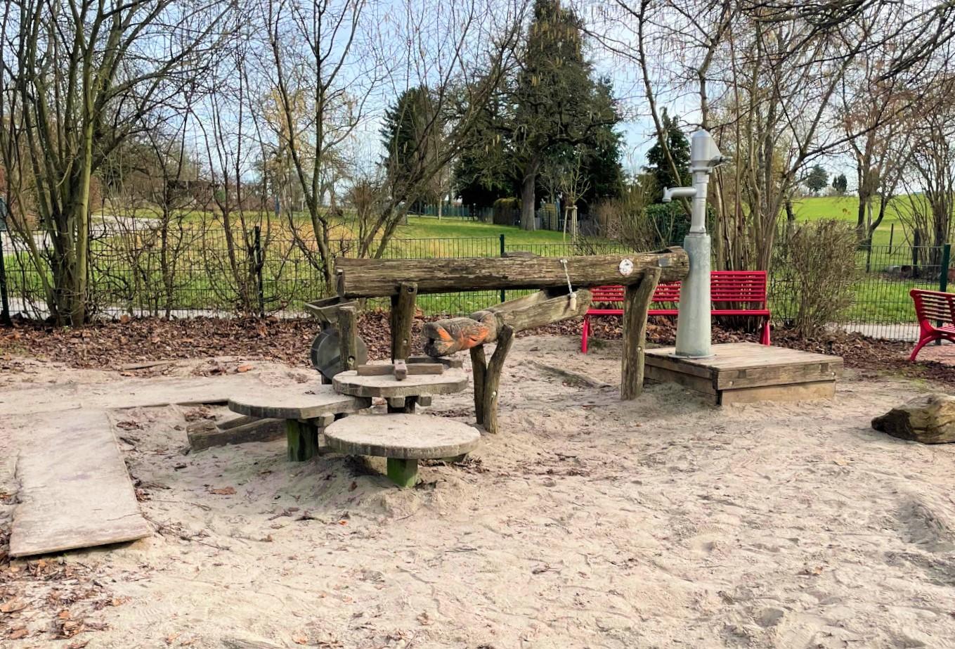pflugfelden_spritzspielplatz_1400x950_2
