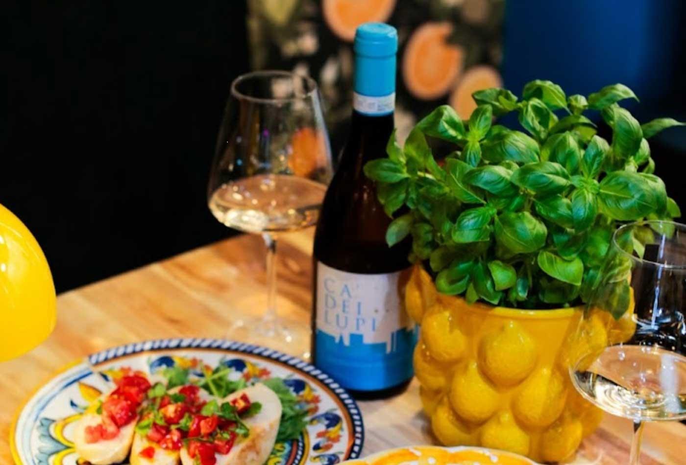 Pizza E Fritta Tisch mit Speisen