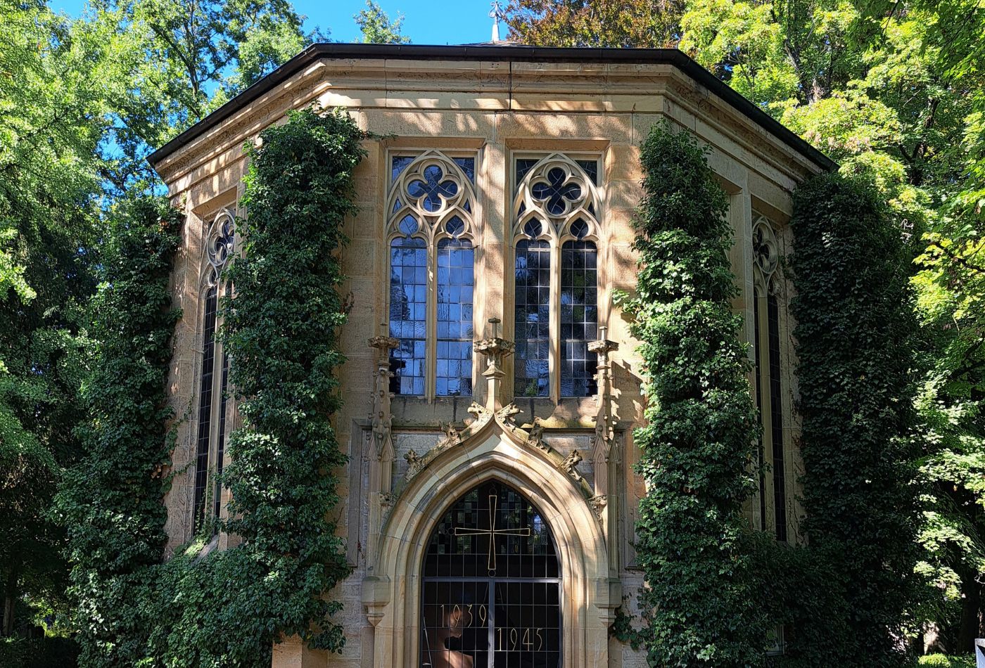 Gebäude auf dem Alten Friedhof